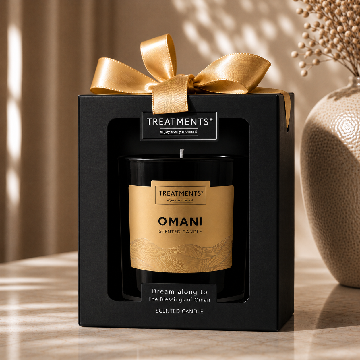 Treatments® - Geschenkbox Duftkerze - Omani - 380 Gramm